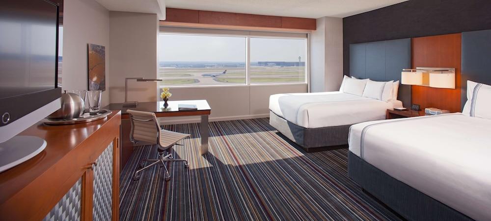 Grand Hyatt DFW - Connected to the airport - Room
