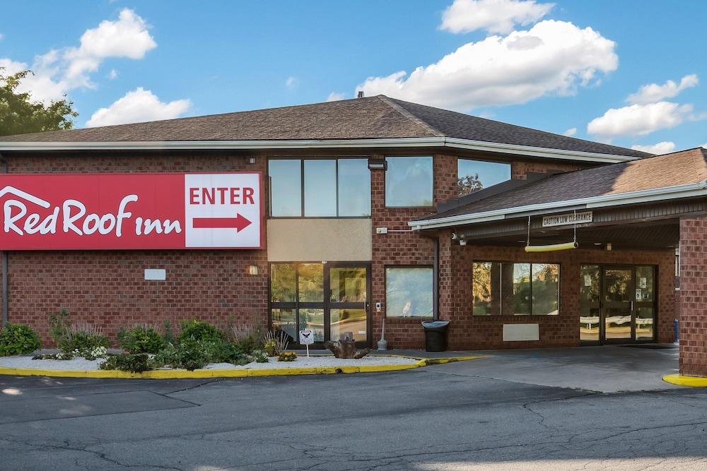 Red Roof Inn Rochester – Airport - Featured Image