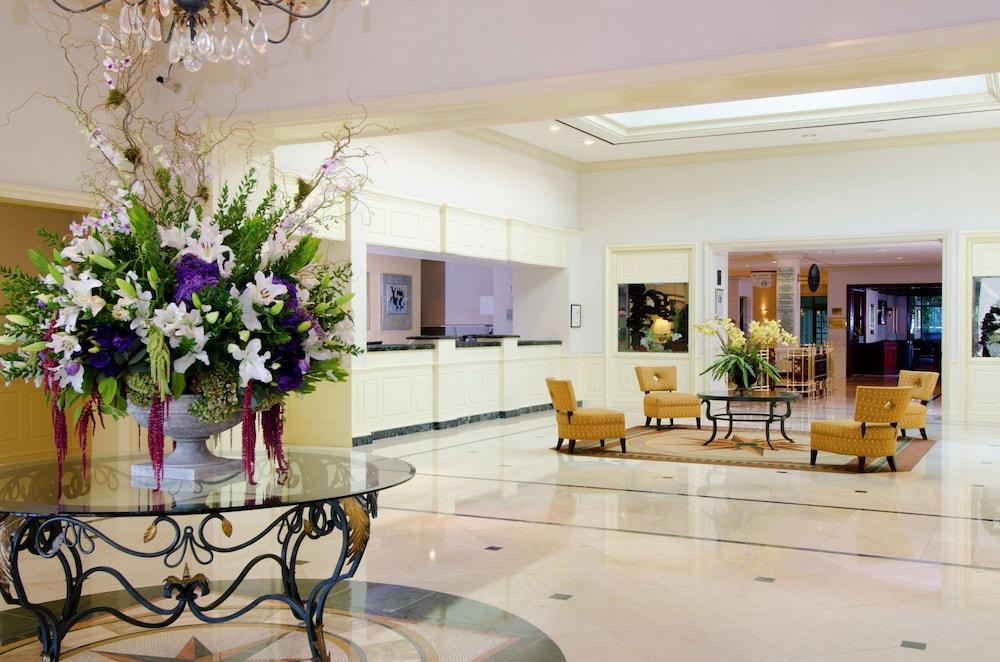 DoubleTree by Hilton Torrance - South Bay - Reception
