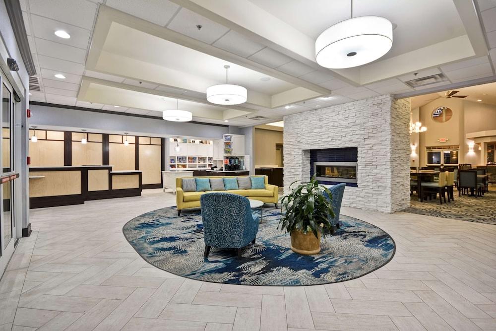 Homewood Suites Wilmington/Mayfaire - Lobby