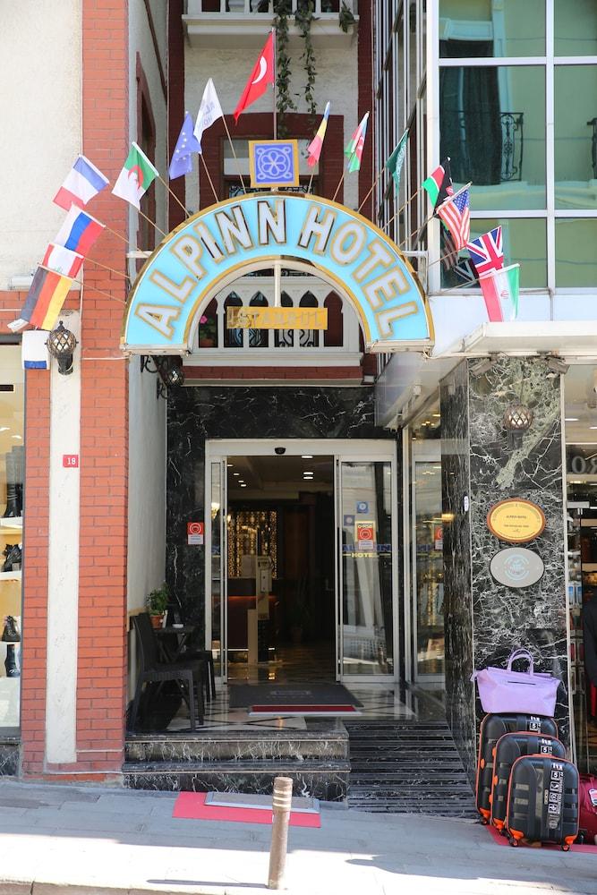 Alpinn Hotel Istanbul- Special Class - Interior Entrance