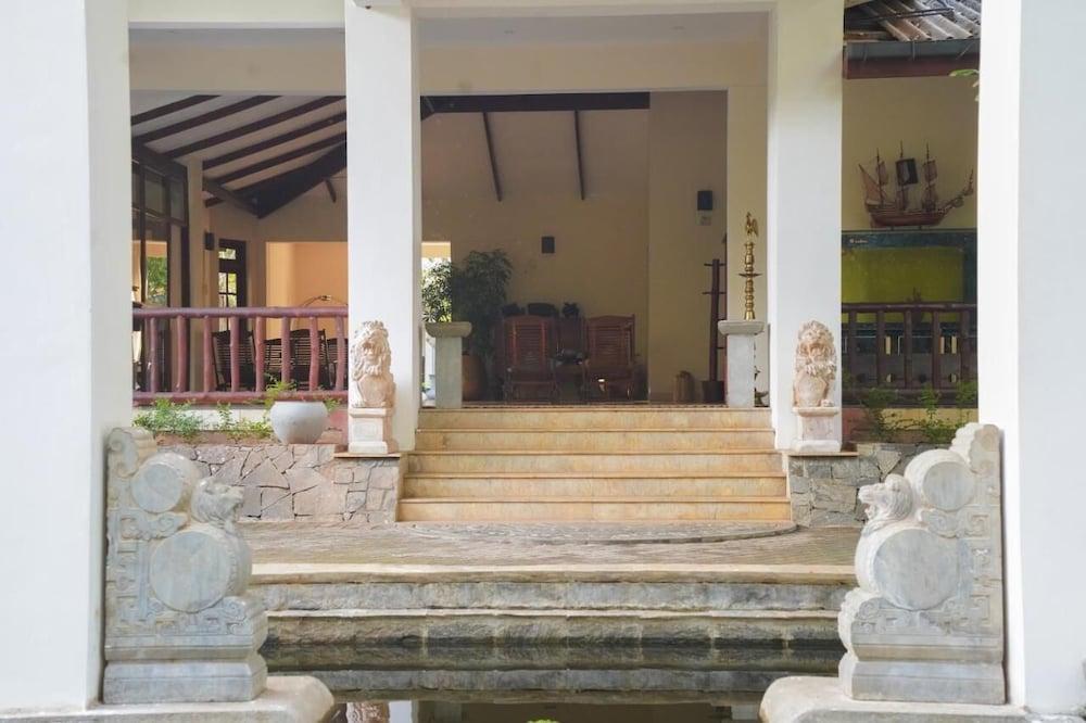 Royal Retreat Sigiriya - Interior