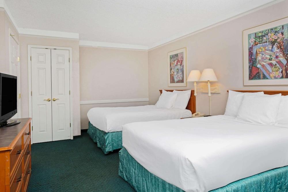 La Quinta Inn by Wyndham Reno - Room