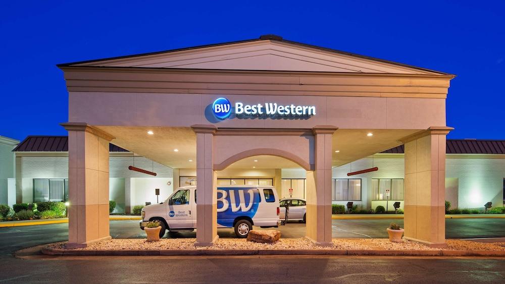 Best Western Leesburg Hotel & Conference Center - Featured Image