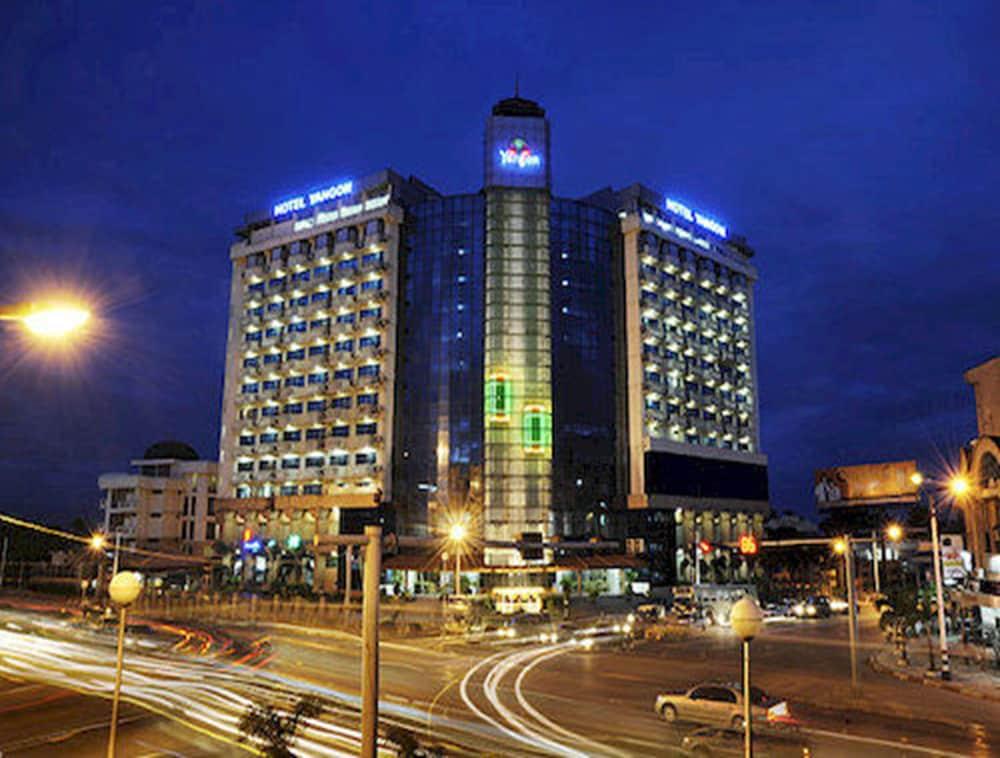 Hotel Yangon - Featured Image