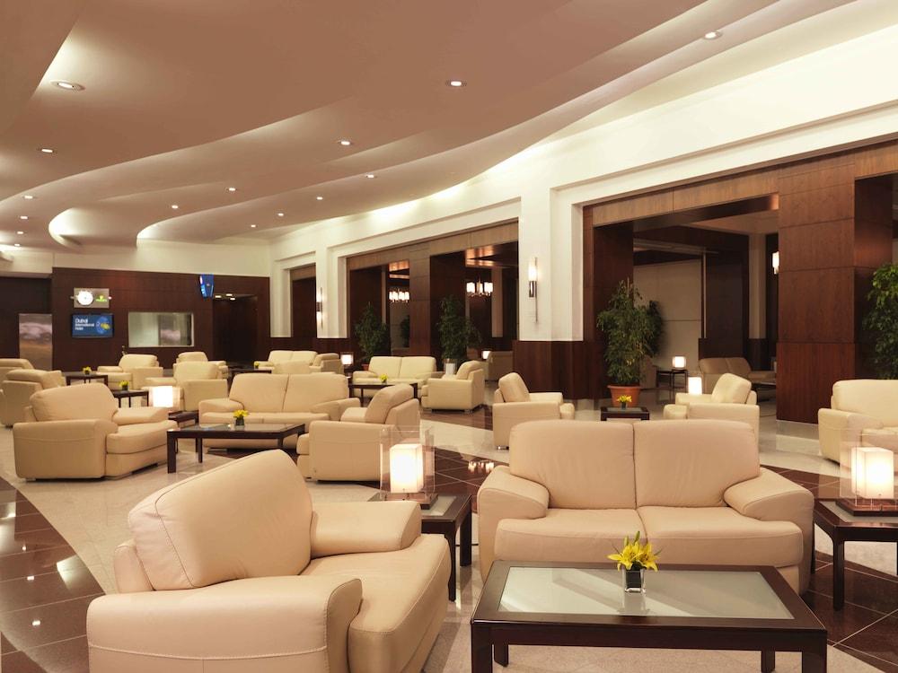 فندق دبي الدولي، مطار دبي - Lobby Sitting Area