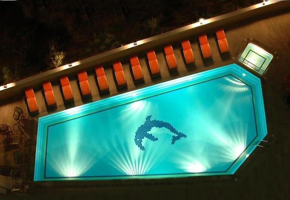 Mert Seaside Hotel - Outdoor Pool