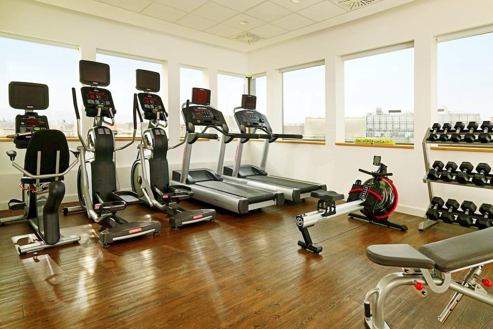 Courtyard by Marriott Budapest City Center - Fitness Facility