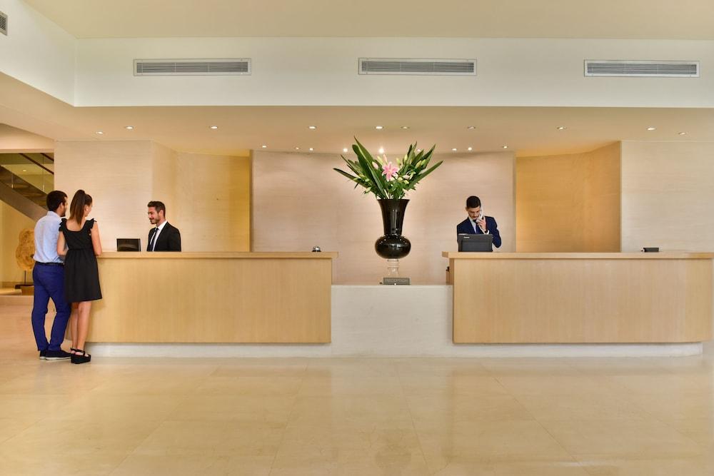 Plaza Resort Hotel - Reception Hall