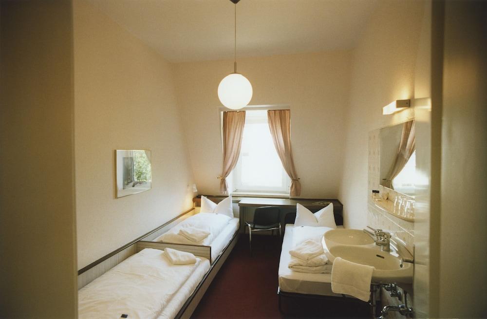 Hotel Jedermann - Room