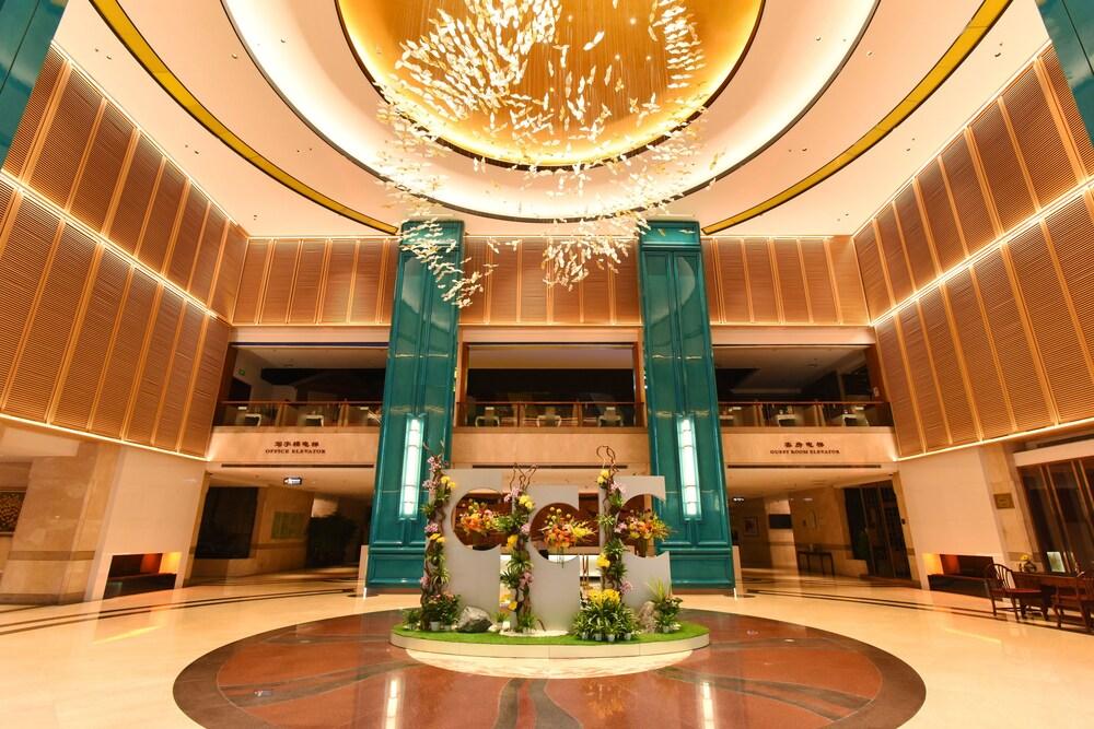 Asia International Hotel Guangzhou - Lobby