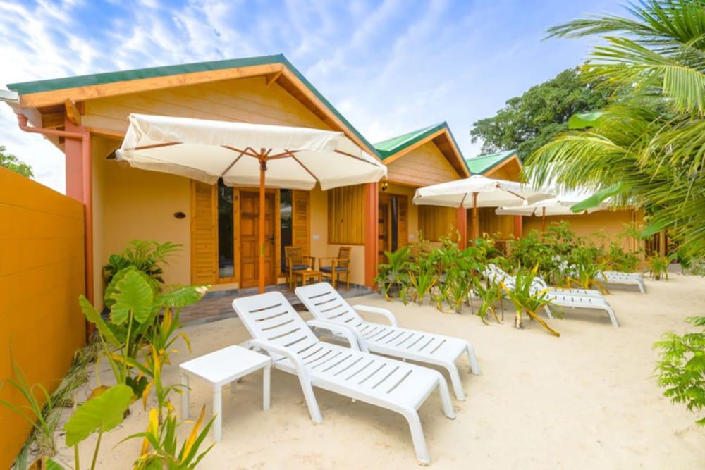 Sabba Summer Suite Maldives - Property Grounds