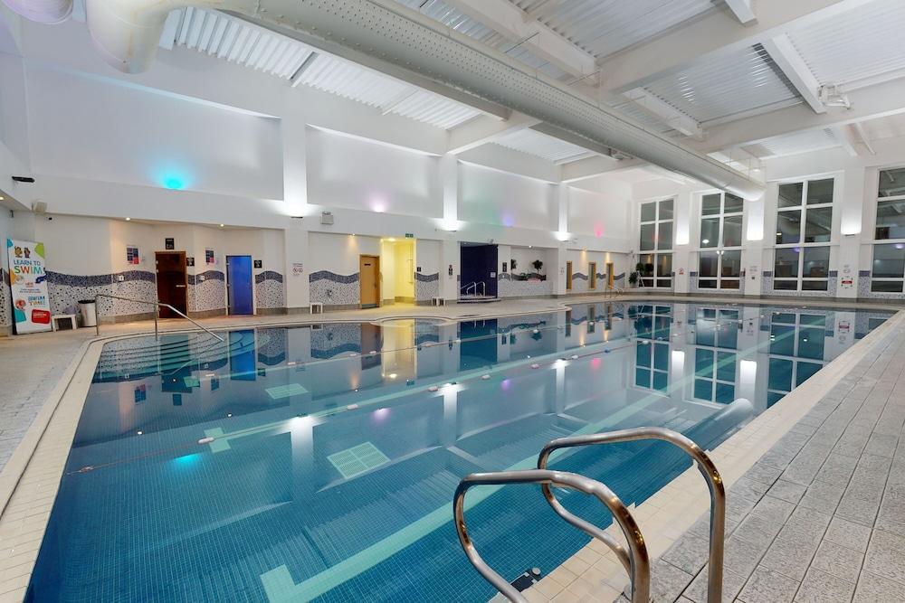 Village Hotel Hull - Indoor Pool