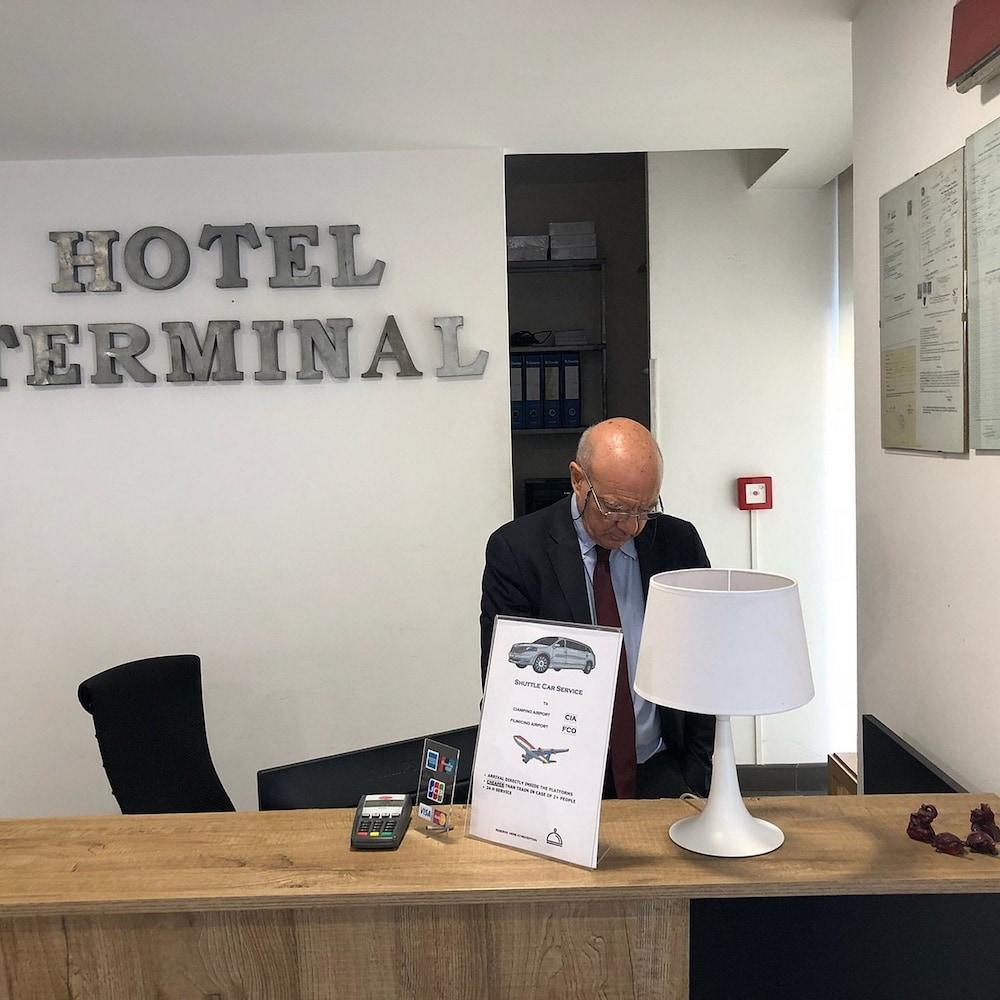 Hotel Terminal - Reception