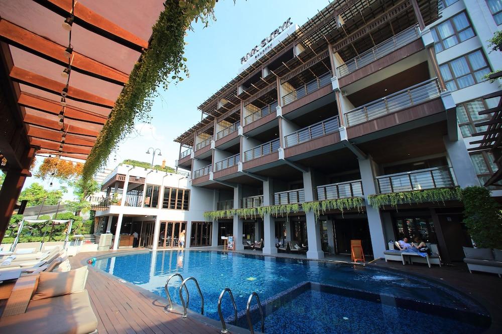 فندق ريفا صوريا، بانكوك - Exterior