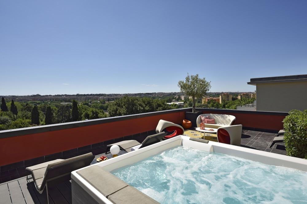 Hotel Pulitzer Roma - Outdoor Spa Tub
