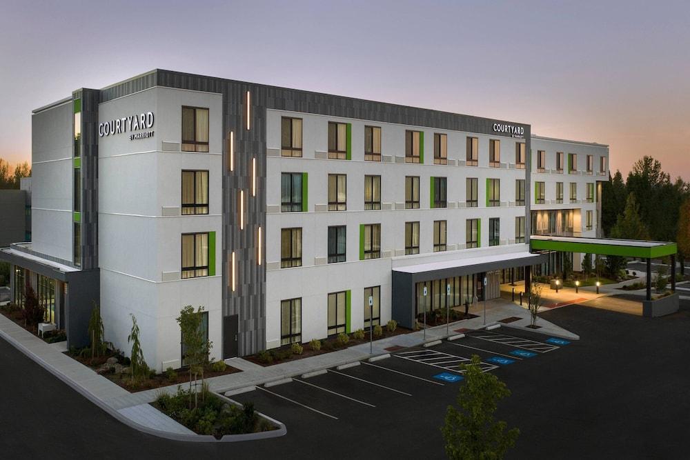 Courtyard by Marriott Portland East - Featured Image