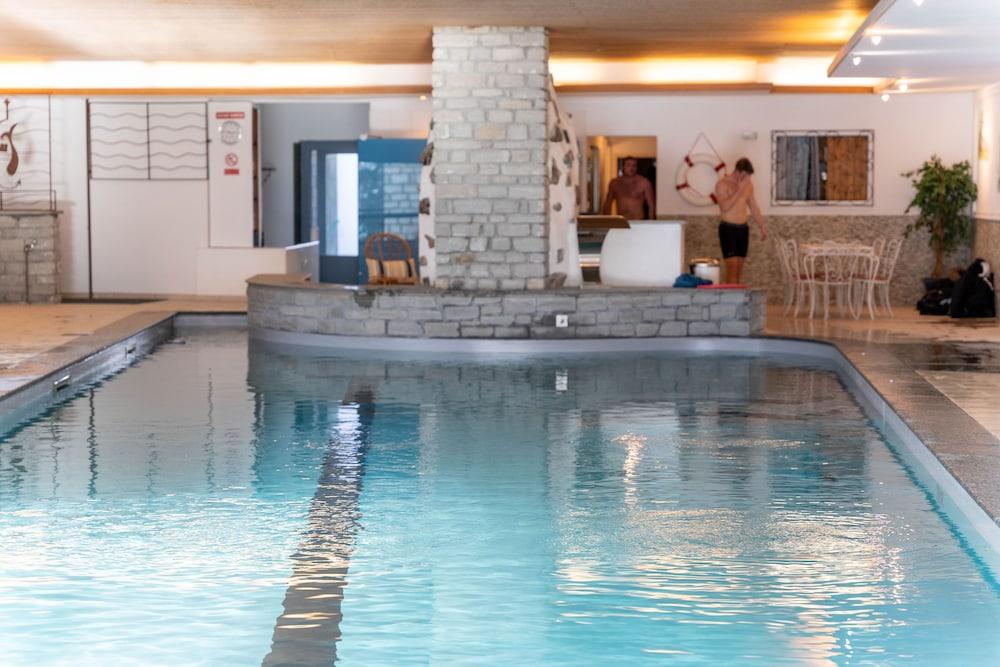 Hotel Bären - Indoor Pool