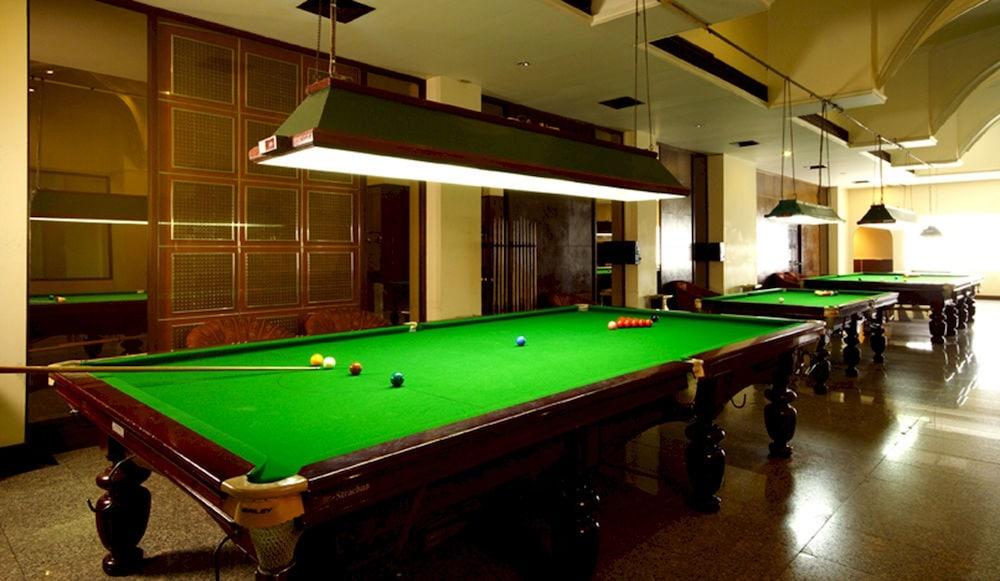 Grace Hotel - Billiards