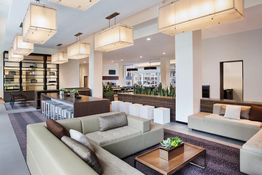 Element Boston Seaport District - Lobby Lounge