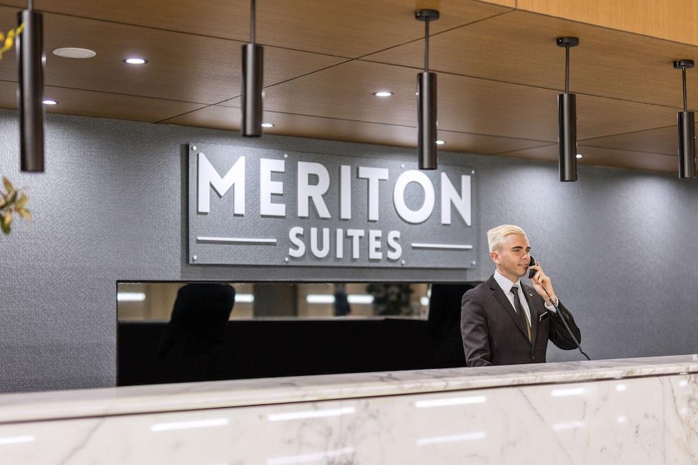 Meriton Suites North Sydney - Reception
