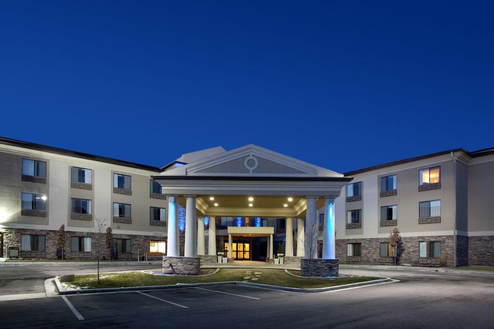 Holiday Inn Express Hotel & Stes Salt Lake City-Airport East, an IHG Hotel - Featured Image
