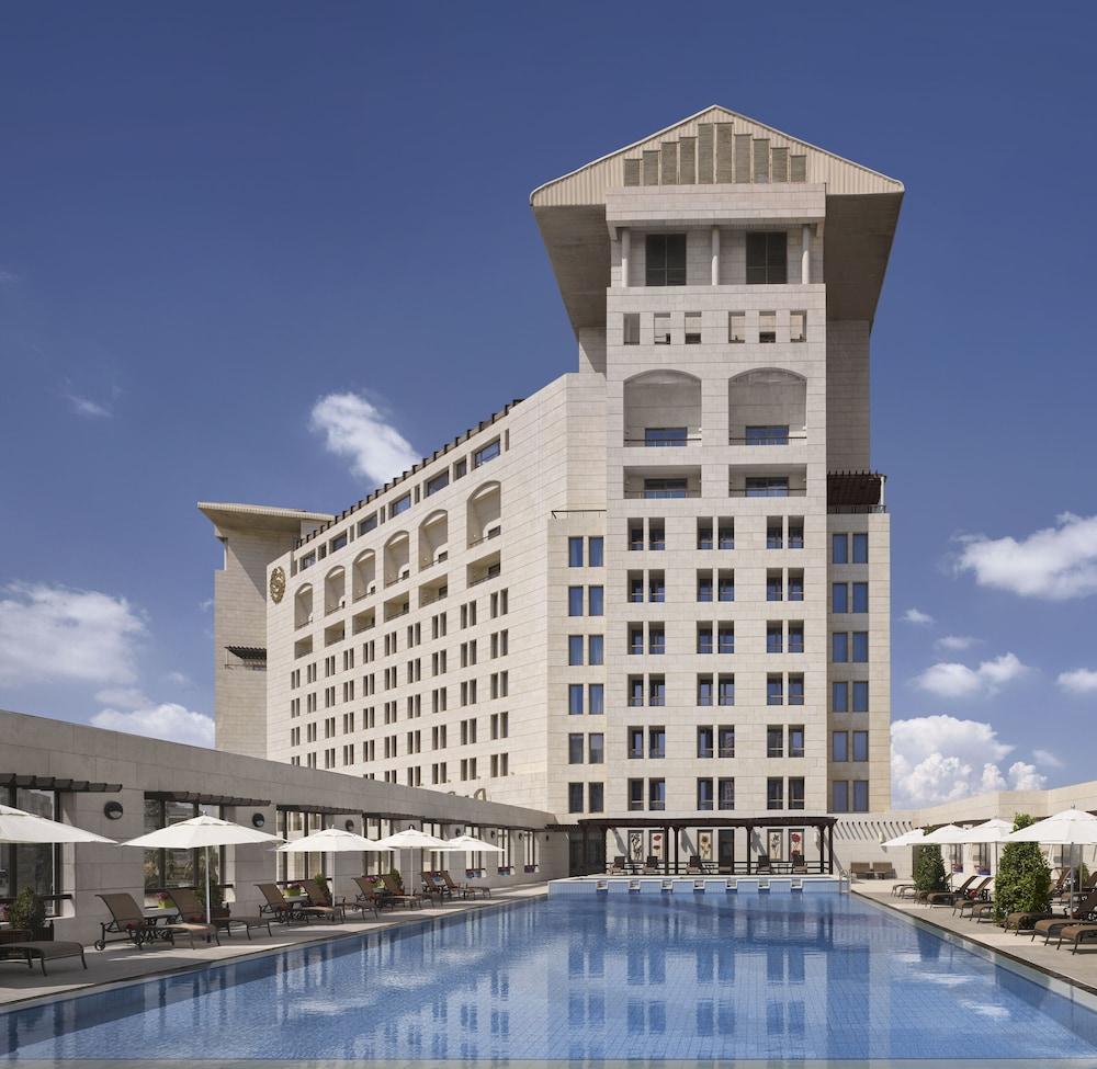 Sheraton Amman Al Nabil Hotel - Rooftop Pool