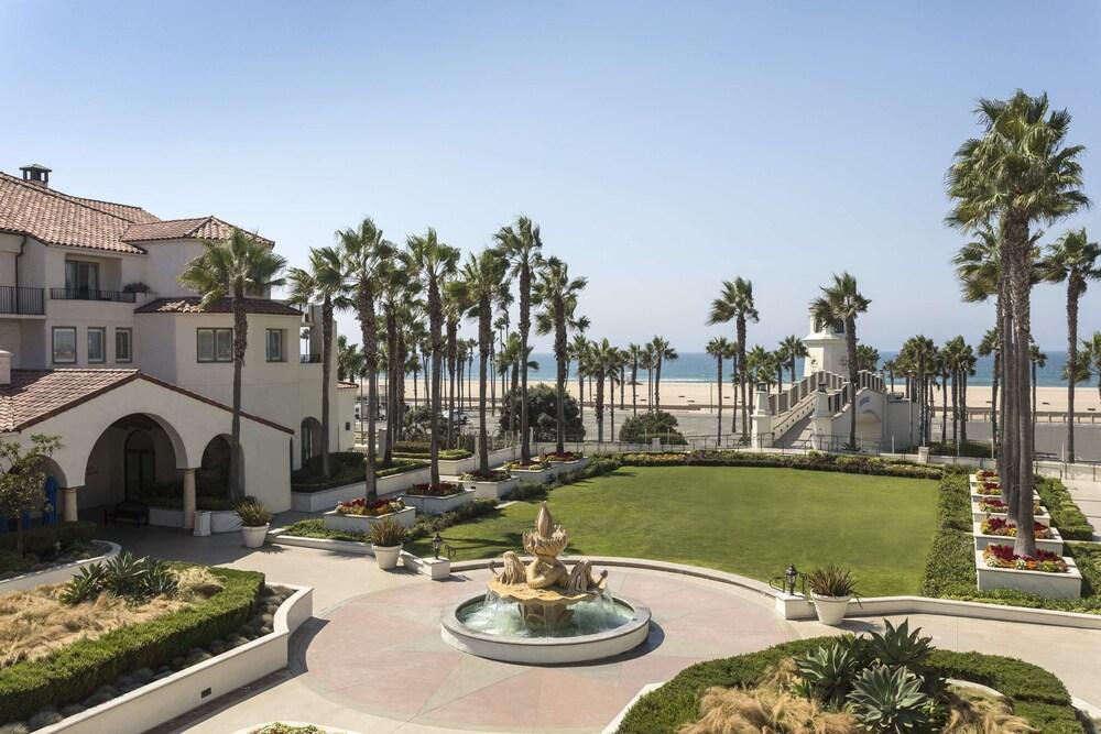 Hyatt Regency Huntington Beach Resort and Spa - Exterior