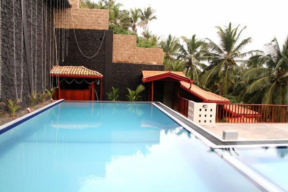 Hotel Silan Mo - Outdoor Pool