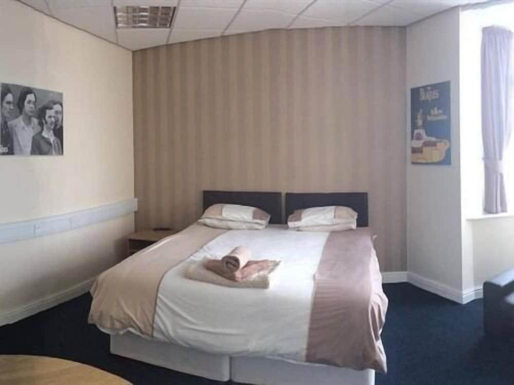 Liverpool Gateway Inn - Room