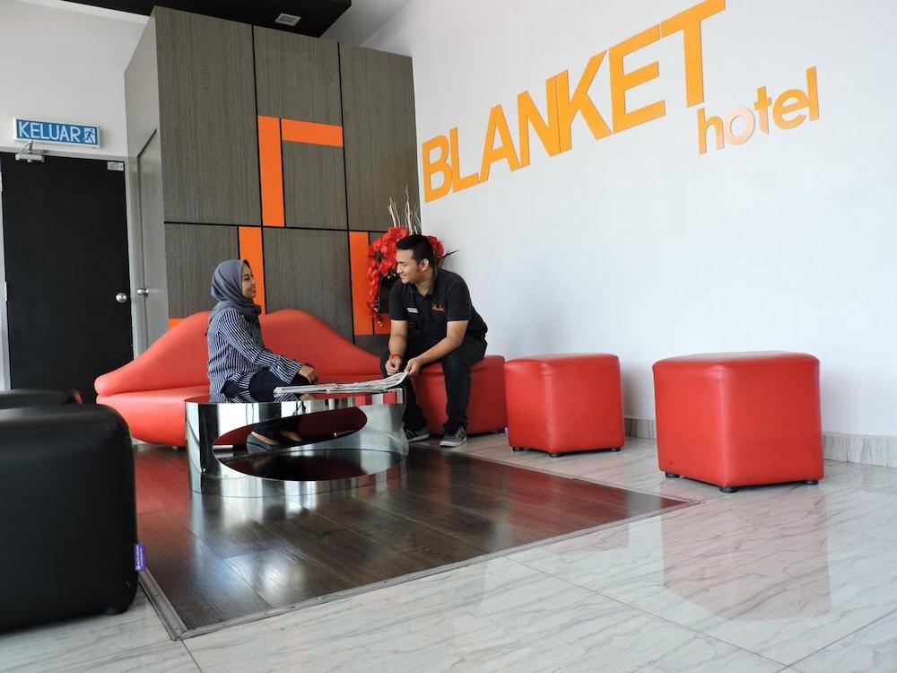 The Blanket Hotel - Lobby