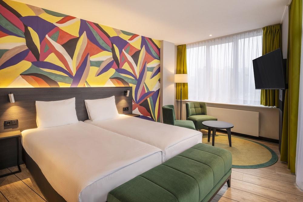 Thon Hotel Rotterdam - Featured Image