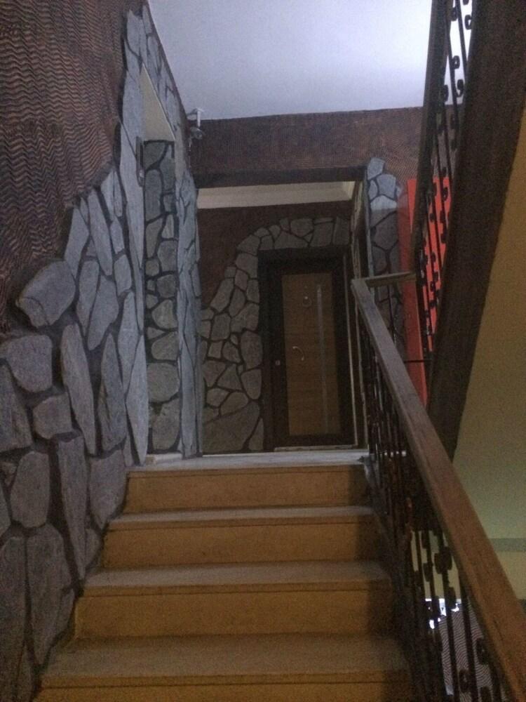 Karagoz Rezidans - Staircase