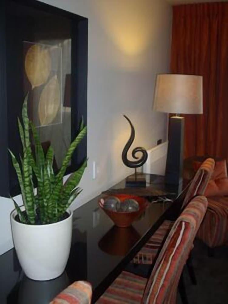Terra Vive Luxury Suites & Apartments - Interior