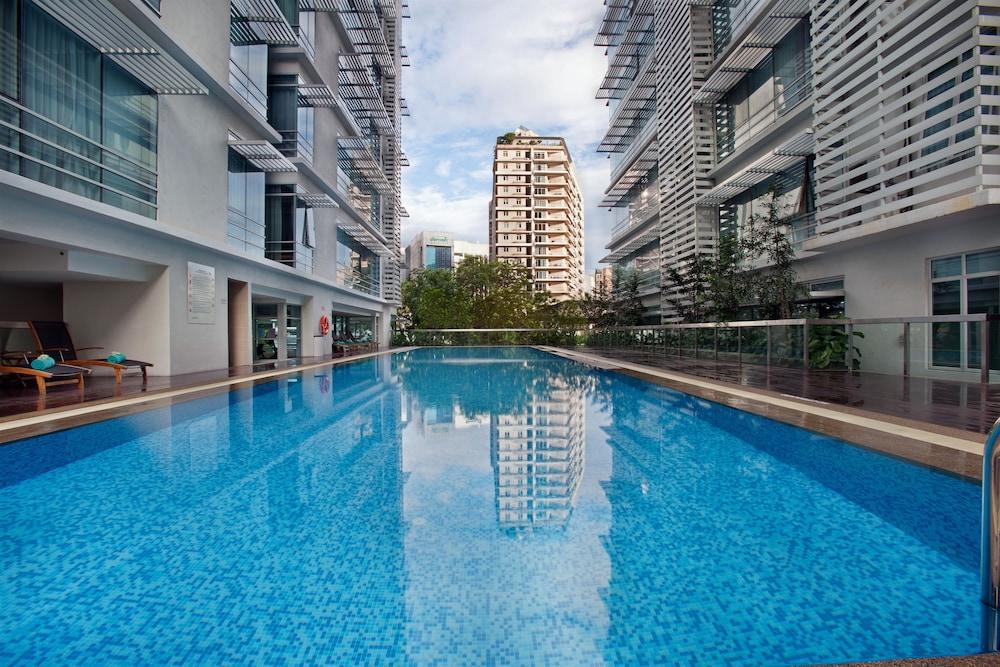 PARKROYAL Serviced Suites Kuala Lumpur - Outdoor Pool