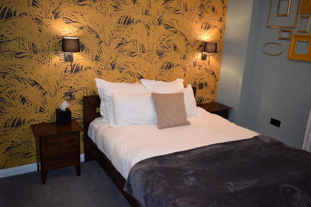 The Fitzrovia Belle Hotel - Room