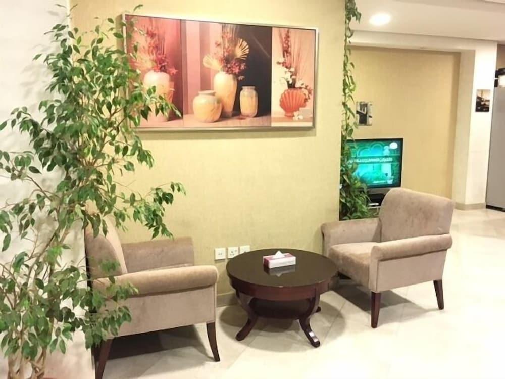 Taleen AlMalaz hotel apartments - Lobby Lounge