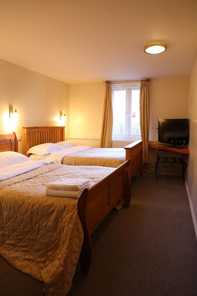 Chequers Inn Hotel - Room