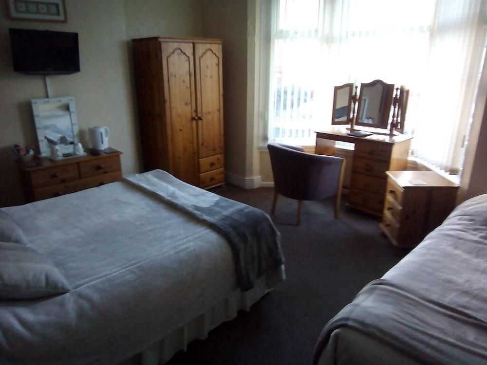 Bryn Coed Guest House - Room