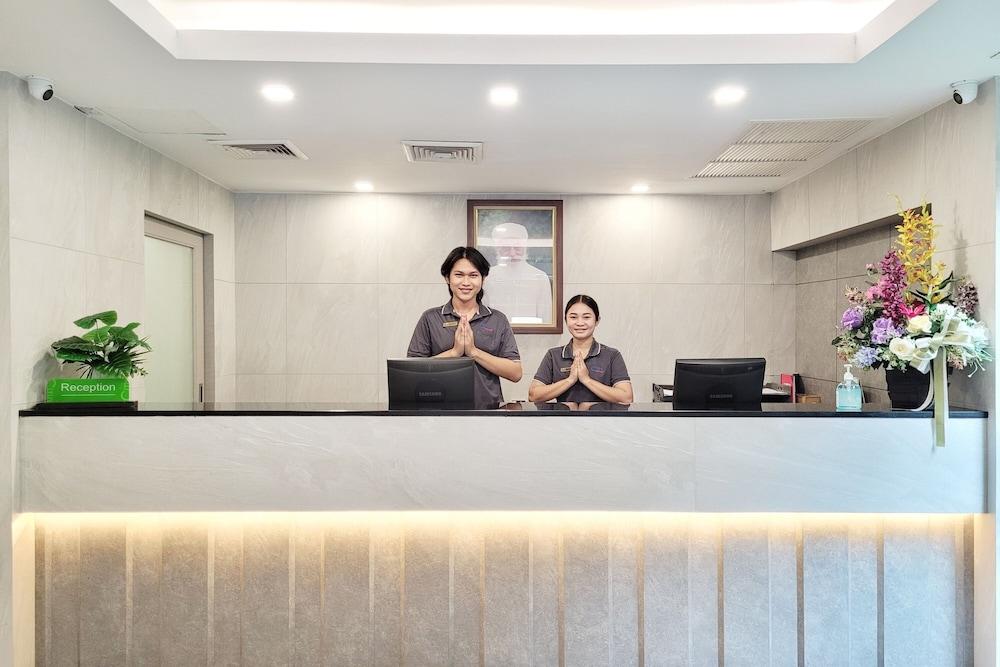 Citin Pratunam Bangkok Hotel by Compass Hospitality - Reception