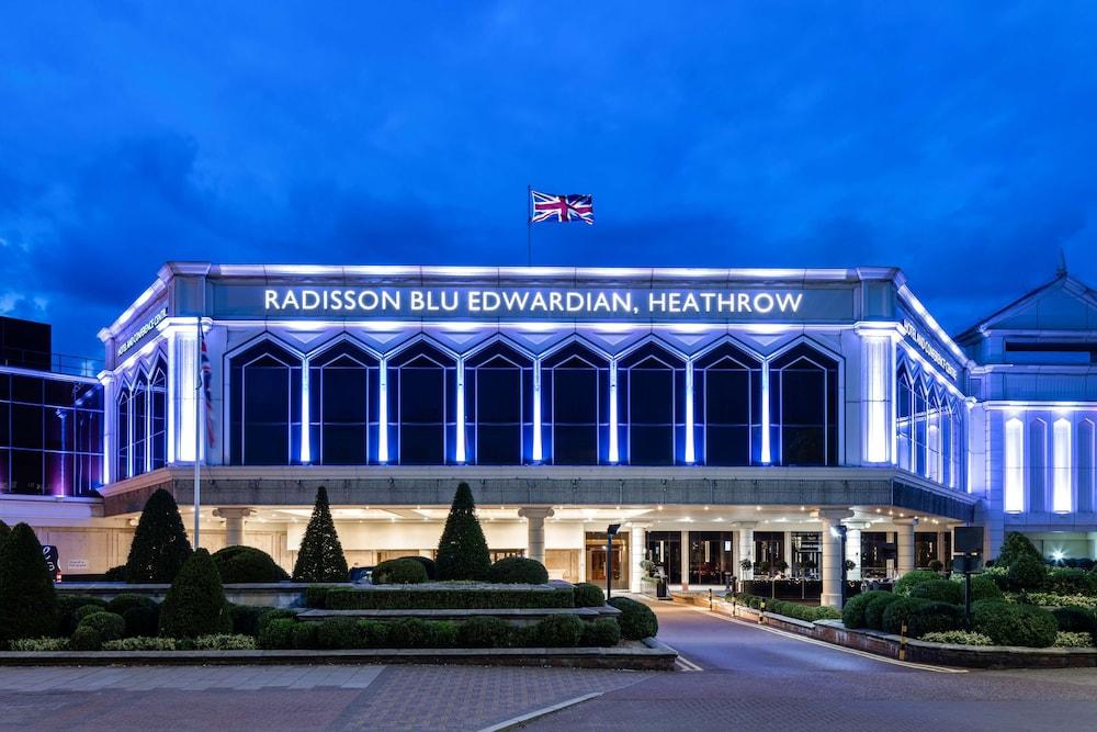 Radisson Blu  Heathrow Hotel & Conference Centre, London - Featured Image