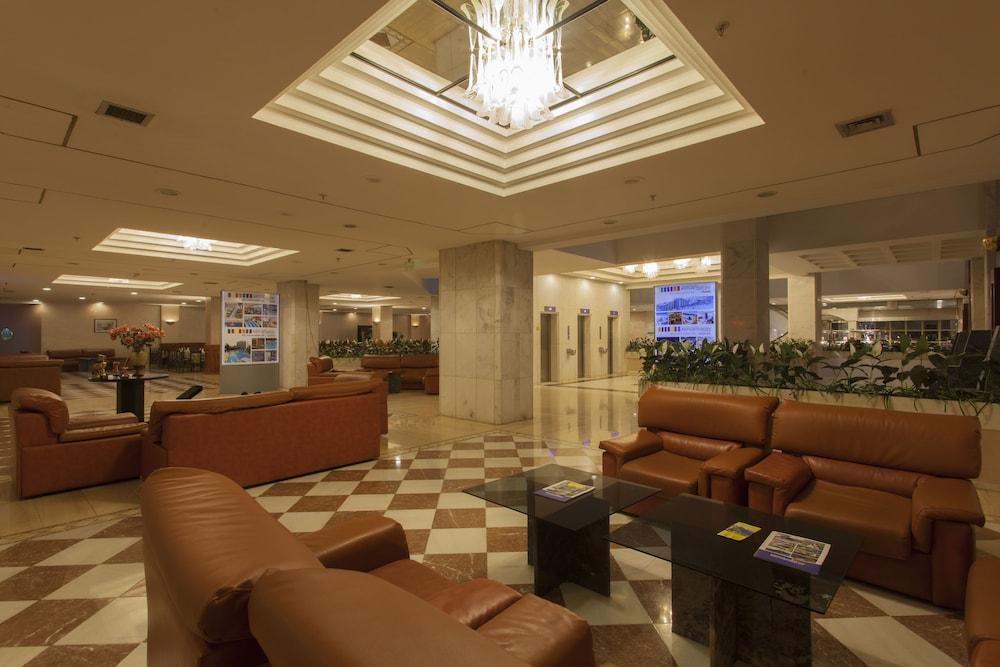 Kervansaray Thermal Convention Center & Spa - Lobby Sitting Area