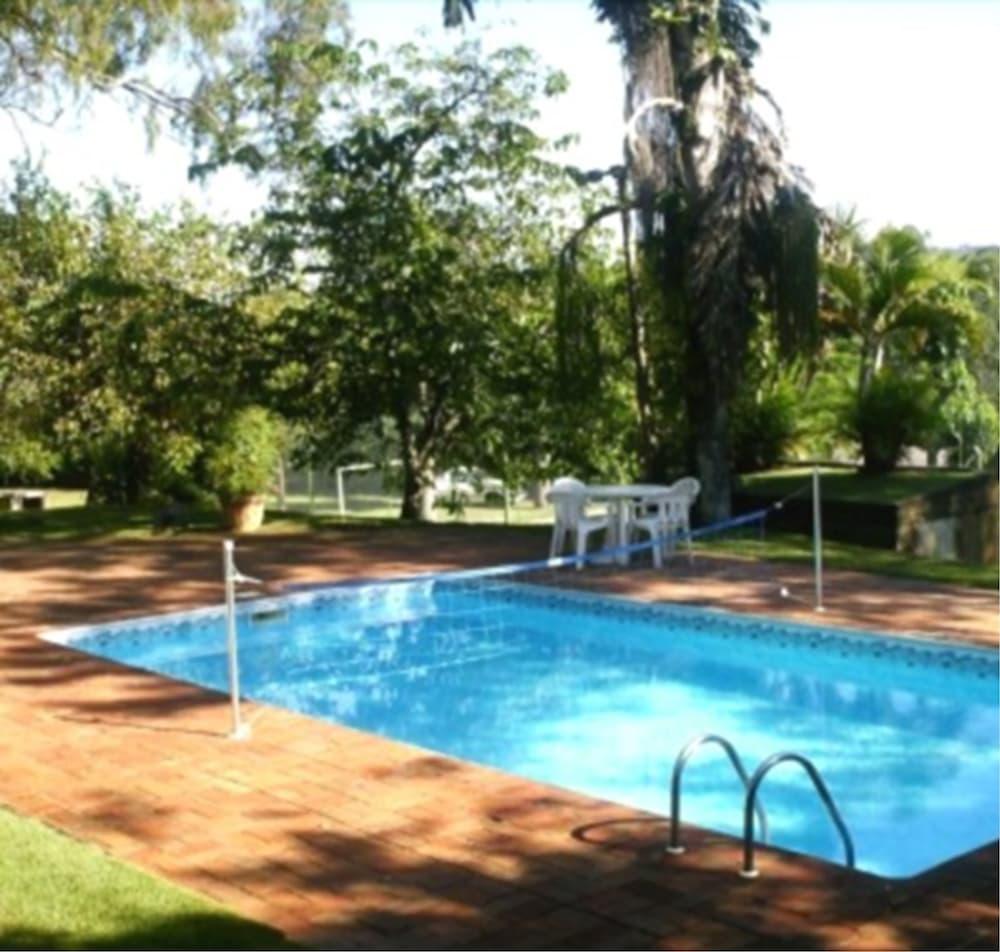 هوتل إستينسيا سانتا مونيكا - Outdoor Pool
