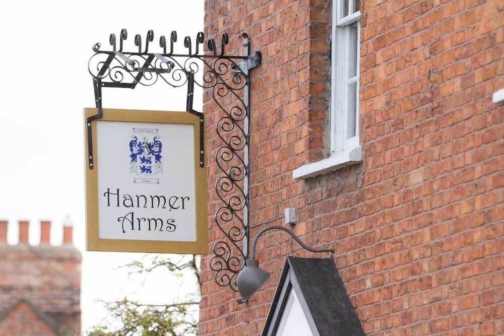 The Hanmer Arms - Exterior detail