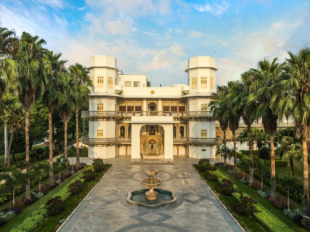 Taj Usha Kiran Palace, Gwalior - Featured Image
