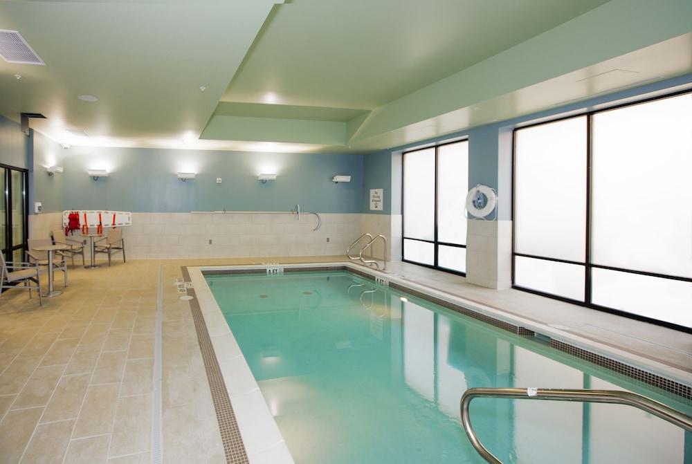 Holiday Inn Express & Suites Pittsburgh North Shore, an IHG Hotel - Indoor Pool