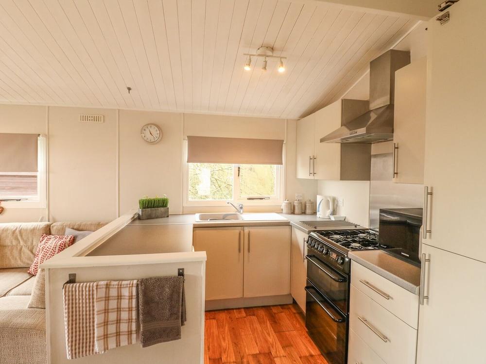 Cedar Lodge - Private kitchen
