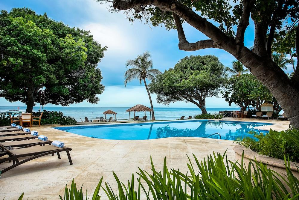 Copamarina Beach Resort & Spa - Outdoor Pool