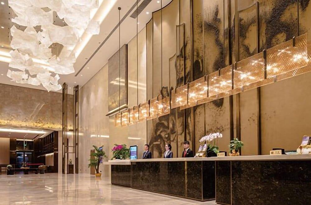 Golden Eagle Summit Hotel Nanjing China - Reception