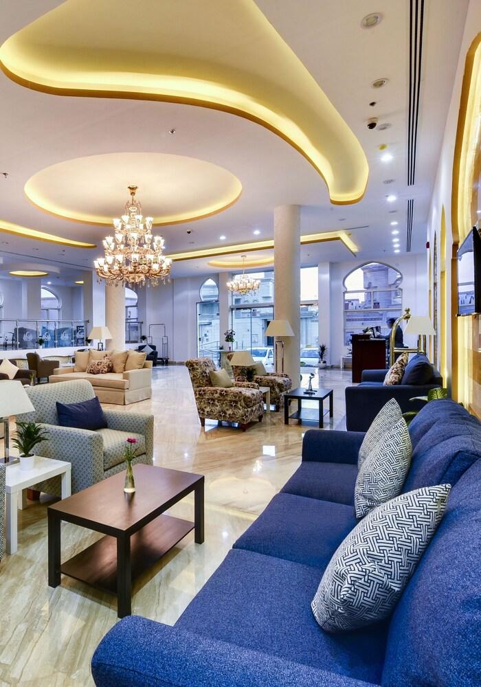 Golden Dune Hotel Riyadh - Lobby Sitting Area